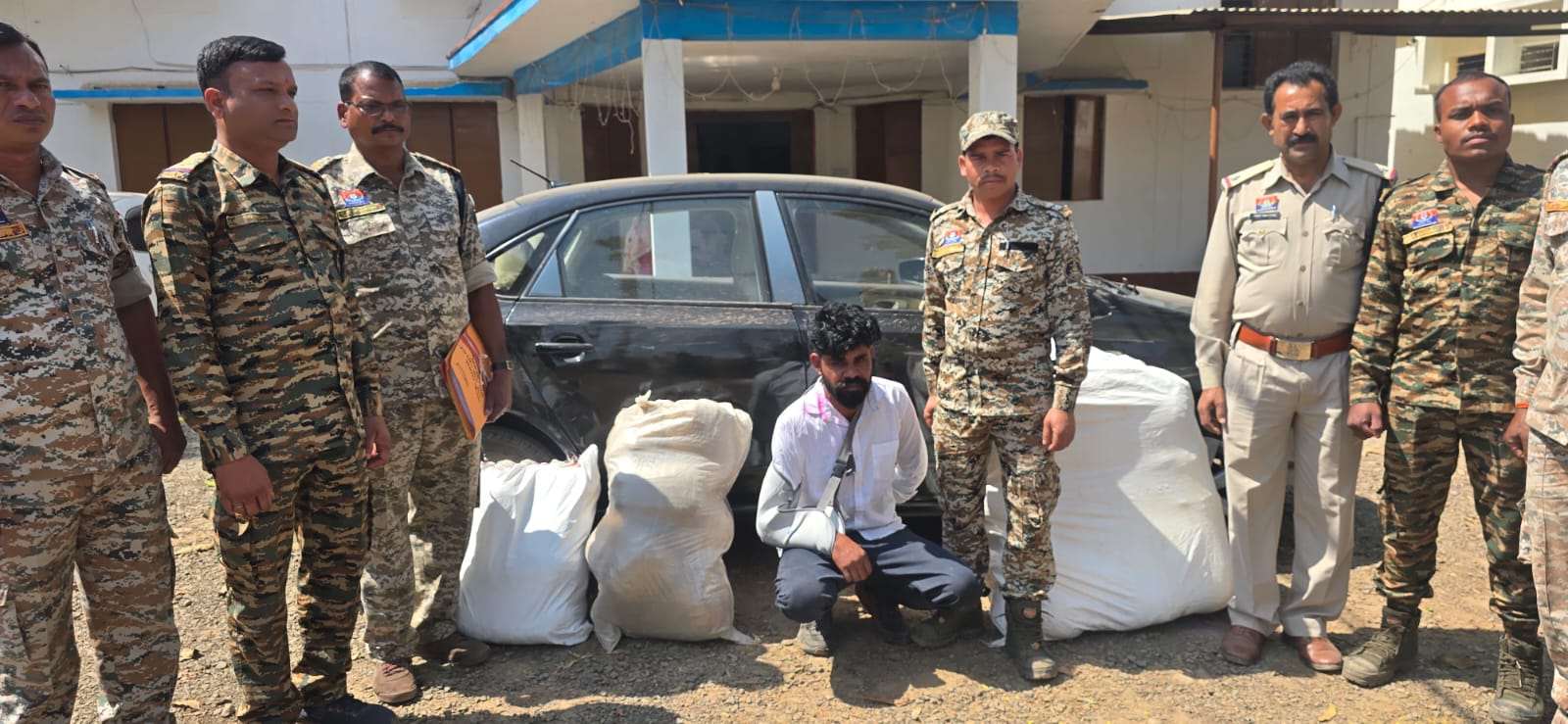 केशकाल पुलिस की बड़ी कार्रवाई, 112 किलो गांजा के साथ अंतरराज्यीय तस्कर गिरफ्तार